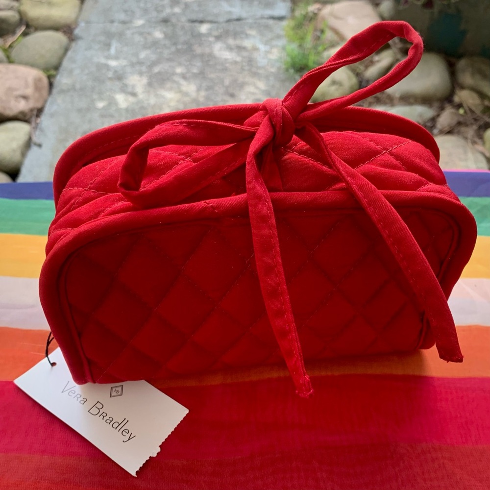Vera Bradley NWT Red Quilted Jewelry Travel Folding Case w/ Tie & Zipper Pockets
